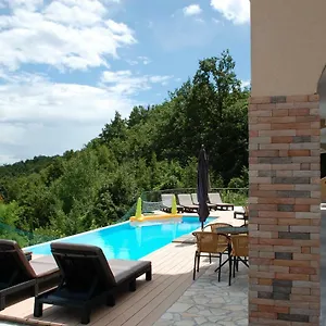Mariva , Opatija Kroatien